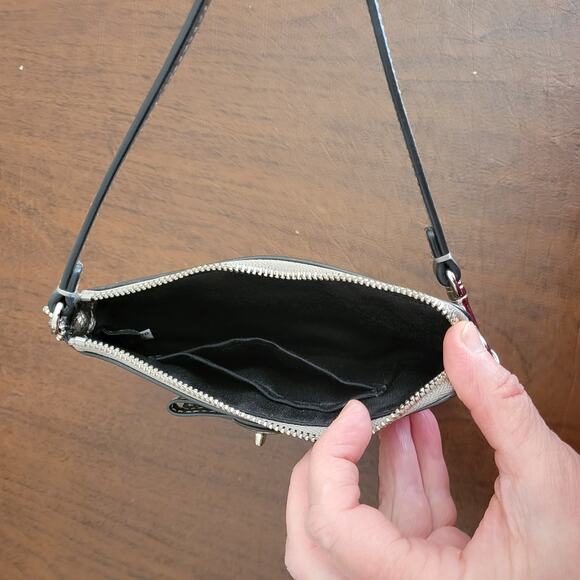 Coach Turnlock Small Wristlet with Bow  Silver Gray Leather Wallet - Picture 9 of 11